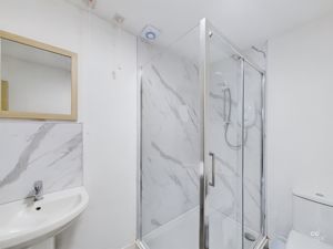 Downstairs shower room - click for photo gallery